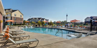 Double Creek Flats Apartments Gallery 16