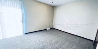 252-258 NW Woods Chapel Rd Gallery 15