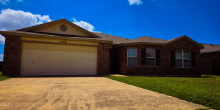 5208 Bridle Dr Gallery 2