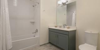 19 East Gallery 21