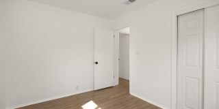 Spacious Single Family Home - 4 BD/2 BA Gallery 20