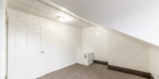 Available AUGUST 2026 - MAGNIFICENT MT. WASHINGTON 5 BEDROOM MASTERPIECE OF A HOME! PRIME LOCATION WITH A GARAGE, CENTRAL AIR AND IN-UNIT LAUNDRY!!! Gallery 32