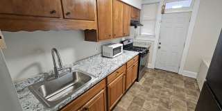 2 Bedroom 1 Bathroom in Belair-Edison Gallery 6