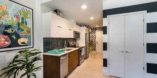 The Henri at Pike and Rose Gallery 5