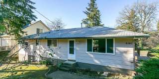 Beautiful 6 Bedroom Home in West Linn's Sunset Neighborhood with Huge Daylight Basement, Large Private Yard & Oversized Deck Gallery 1