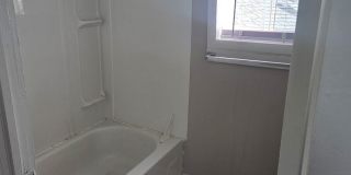 Remodeled 2 bed unit, ready for a new family Gallery 10