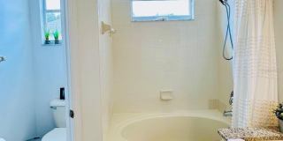24900 OAKHAVEN COURT Gallery 28