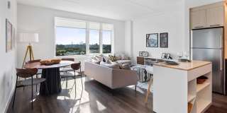 Broadridge Gallery 7