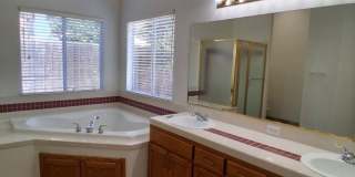 Charming 4-Bedroom Home with Solar & Spacious Yard Gallery 21