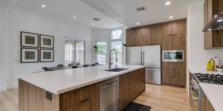 7210 Shallowford Avenue Gallery 26