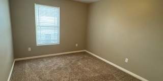Spacious 3 Bedroom home! Gallery 14