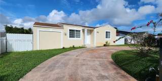 3965 Northwest 3rd Street Gallery 1