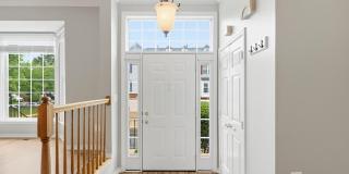 7035 KINGS MANOR Drive Gallery 5