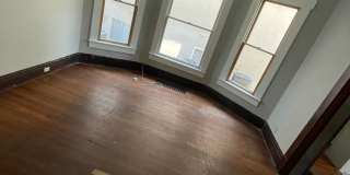 4 bedroom 2 full bath House Gallery 6