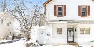 300 Monroe Ave Gallery 1