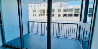 2655 Collins Ave Gallery 4