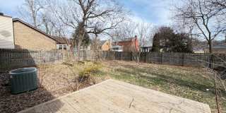 Prime location for a perfect 3 bed and 1.5 bath home! Prime location for a perfect 3 bed and 1.5 bath home! Gallery 20