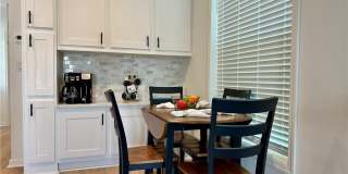 254 NE Coastal Gallery 8
