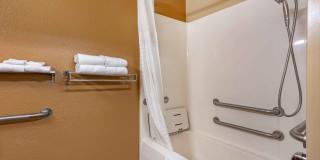 Columbia - Stadium Blvd. Gallery 16