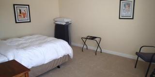4 bd, 3.5 ba Foxfire condo, just south of MU campus, w/d, 1 car garage, near Green Meadows and Providence Gallery 9