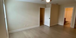 Pre-Leasing Now for 2026 UK School Year! Gallery 21