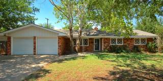 Completely Updated 3/2/2 House Convenient to Texas Tech Gallery 1