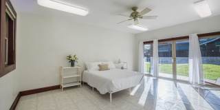 Luxury 5BR Oceanfront Home w/ Private Pool & Beach Access: Konishiki Beachhouse Luxury 5BR Oceanfront Home w/ Private Pool & Beach Access: Konishiki Beachhouse Gallery 24
