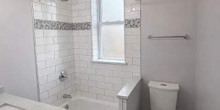 4303 N Sawyer Avenue Gallery 6