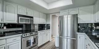 3BD, 2.5BA Arapahoe Lake Park Townhome Near DTC Gallery 4