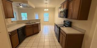 3-Bedroom Home Near Downtown San Antonio | Pets Considered + Section 8 Welcome Gallery 9