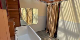 ECLECTIC ASHLAND RETREAT WTIH PARK LIKE YARD & UTILITIES Gallery 8