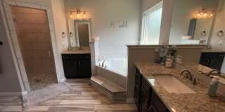 4-Bedroom House for Rent in Temple Gallery 17