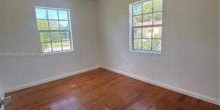 122 NE 2 Ave Gallery 3