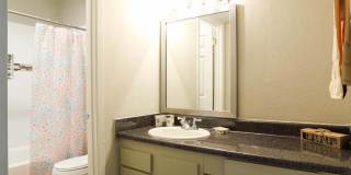 Willow Creek Gallery 27