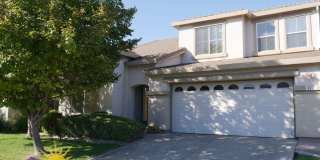Spacious 5 Bed 3 Bath 2,500 Sq. Ft. Northpointe Park Village Home in Natomas Gallery 4