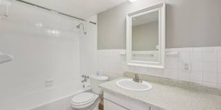 Premier Gardens Apt. Gallery 17