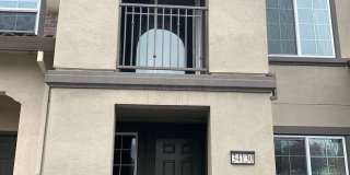 3 Bed/3 Bath Newer Townhome in Desirable Ardenwood Neighborhood Gallery 1