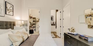 Addison Grove Gallery 21