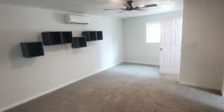 Split floor plan- 4 Bed, 2 Bath Home For Rent Gallery 5
