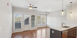 525 East Apartments Gallery 67