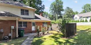 101 Cabell Way Gallery 32