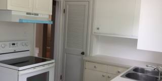 A Charming 3 Bedroom Bungalow, Hardwood Floors, Fenced in Backyard Gallery 9