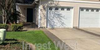 359 NE Lechner Gallery 1