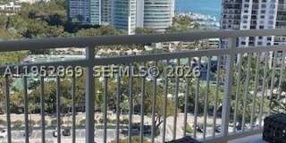 2475 Brickell Ave Gallery 4