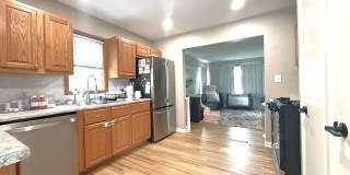 4 Bedroom Single Family Home with 2.5 car garage Gallery 1