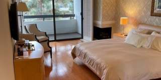 2142 CENTURY PARK Ln Gallery 7