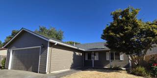 Single level, 3 Bedroom, 2 Bath House on cul-de-sac! Gallery 1