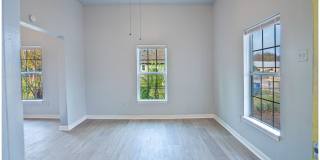 Convenient Home near Downtown's Heart Gallery 5