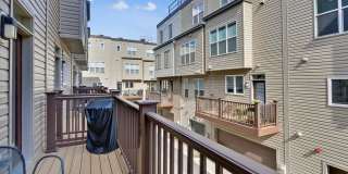 GREAT LOCATION!! Stunning 3BD/3.5BA luxury 4-level townhouse! Gallery 18