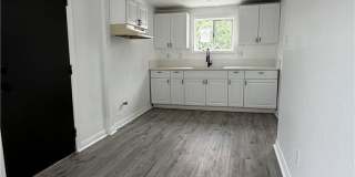 304 W Cedar Gallery 8